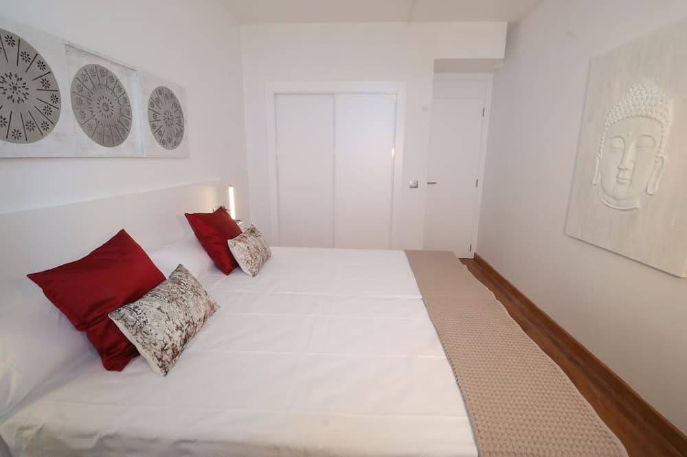 Entire apartment, App: President 804: Direct sea view, Internet, Tv, Wifi, air condition in Cala Millor, Sant Llorenç des Cardassar