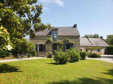 Location de vacances pour 4 personnes, avec jardin à Grand-Champ