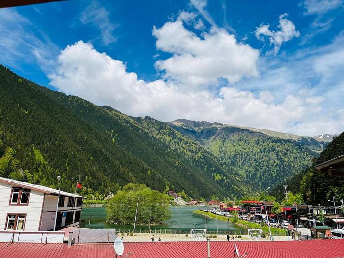 Appart’hôtel pour 4 personnes, avec vue ainsi que jardin et vue sur le lac - 1