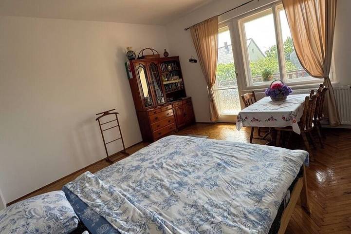 Your entire floor with 3 bedrooms, private bathroom. Near Lake Balaton and Hévíz in Vonyarcvashegy, Balaton Hochland Nationalpark