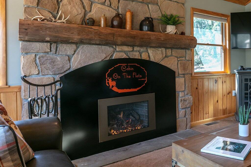 Cabin on the Flats: In the Heart of it All! in Tioga County