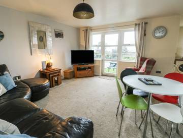 Apartment for 4 People in Benllech, Isle of Anglesey, Photo 2