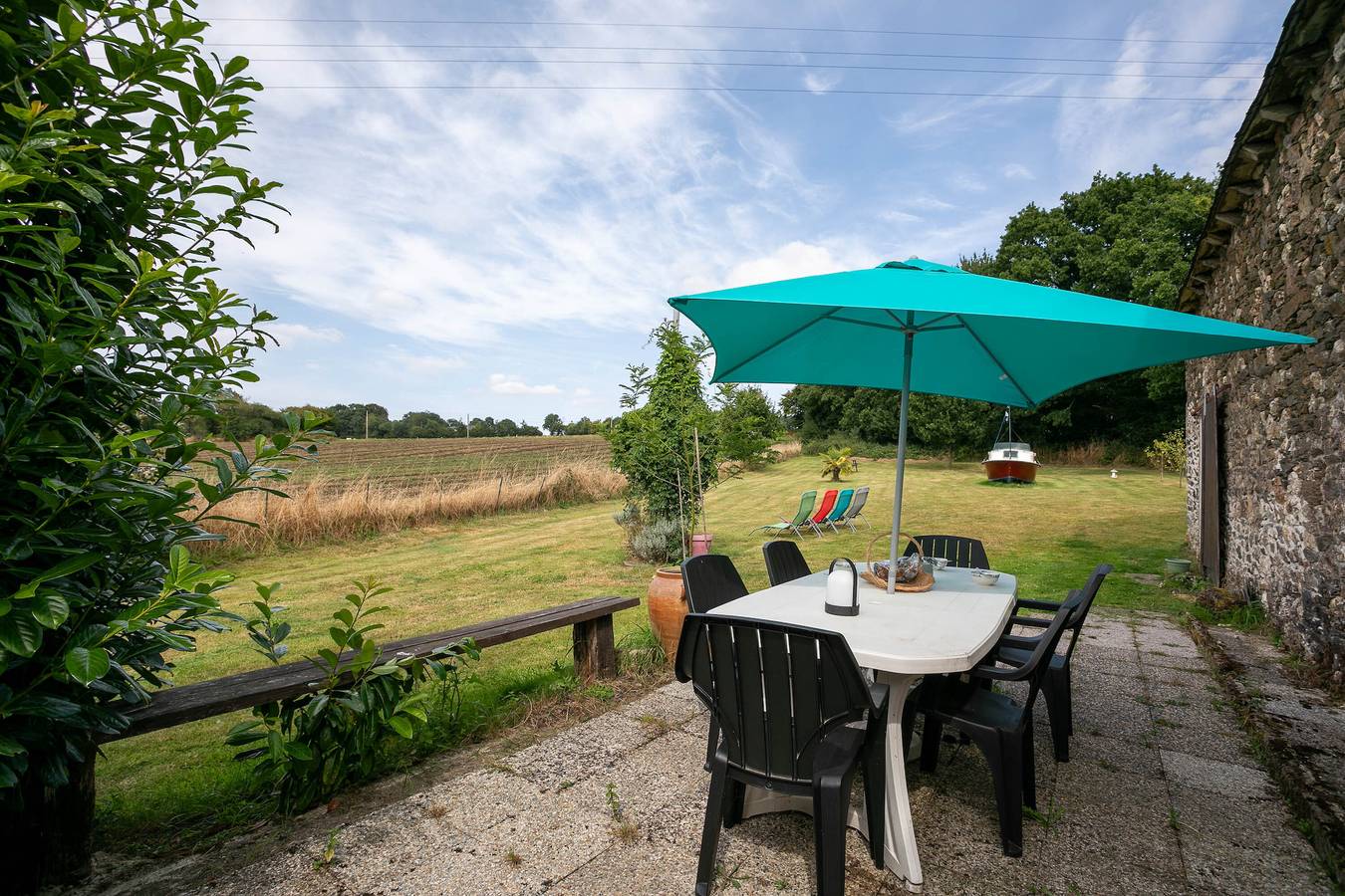 Ferienhaus 'L'abreuvoir Du Leffo' mit privater Terrasse, privatem Garten und Wi-Fi in Allineuc, Côtes-d'Armor