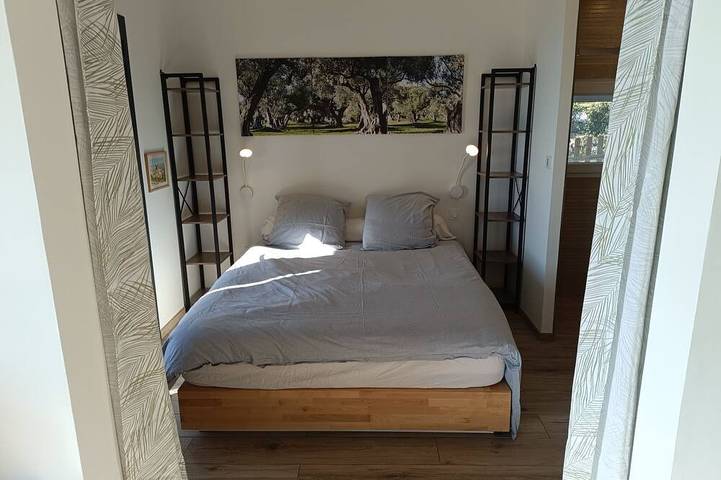 Location de vacances pour 2 personnes, avec piscine et jardin à Saint-Hippolyte-le-Graveyron - 4