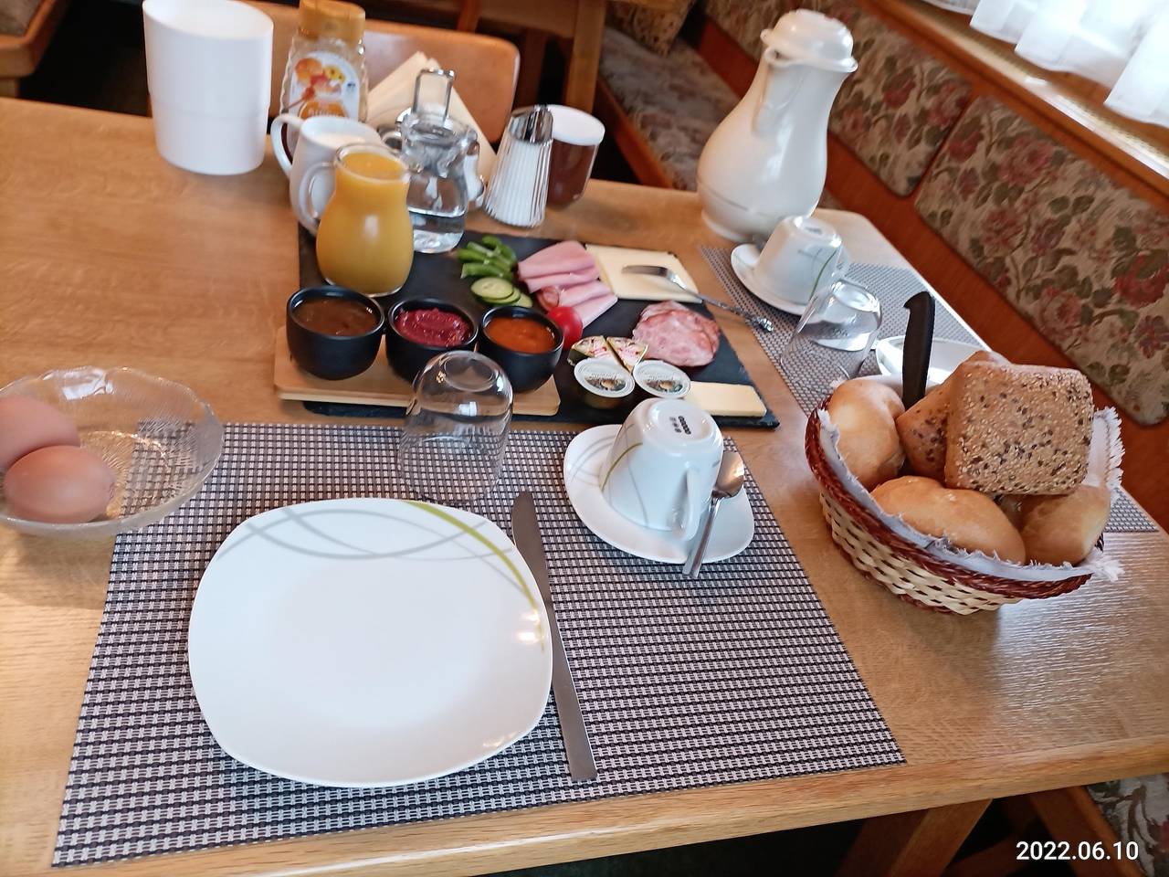 Kleines Doppelzimmer mit Dusche, Wc in Schladming, Schladming-Dachstein