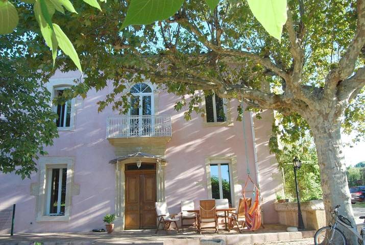 Maison de vacances pour 11 personnes, avec Terrasse ainsi que Jardin et Piscine