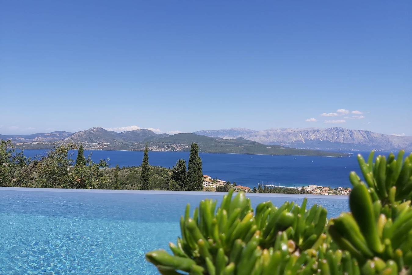 Costa Emmelia Luxury Villa with panoramic sea view and infinity pool! in Nikiana, Alexandros