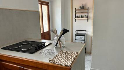 Gîte pour 3 personnes, avec balcon dans Casamozza