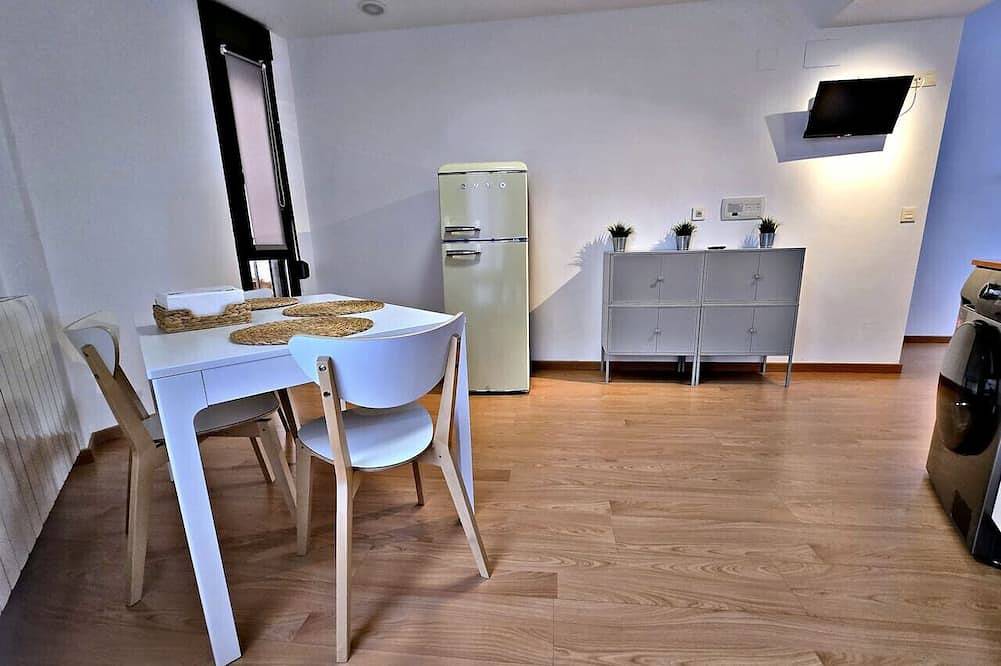 Apartamento entero, Explore Tarazona from This Central & Peaceful Flat in Tarazona, Provincia de Zaragoza