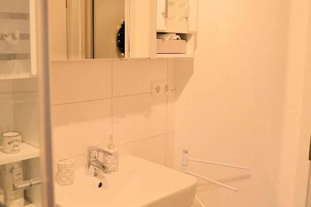 Ganze Wohnung, Ferienwohnung neu renoviert in Waldrandlage in Bad Laasphe, Kreis Siegen-Wittgenstein