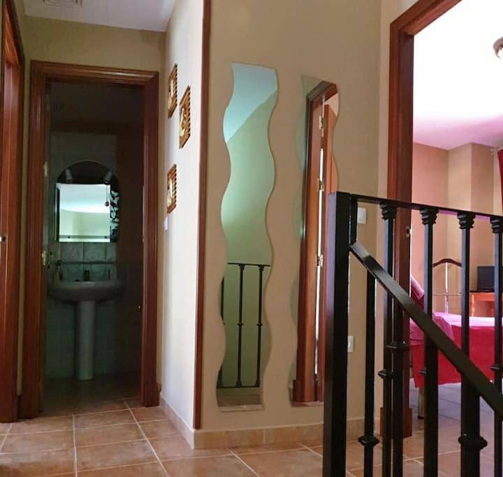 Three-Bedroom House in El Bosque, Pueblos Blancos