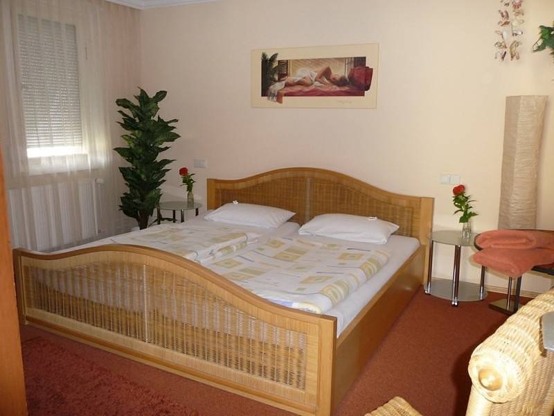 Pension garni - Haus Elke - Doppelzimmer in Tailfingen, Albstadt