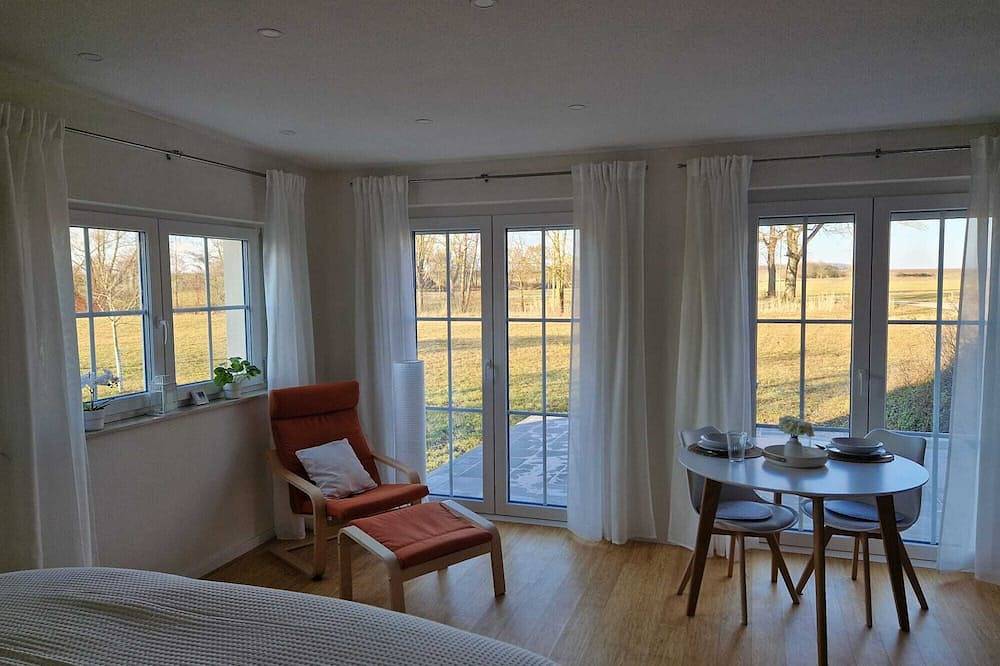 Ganze Wohnung, Ferienwohnung Weitblick³ Abendlicht Gemütliches , neues Appartement in Neusitz, Romantische Straße