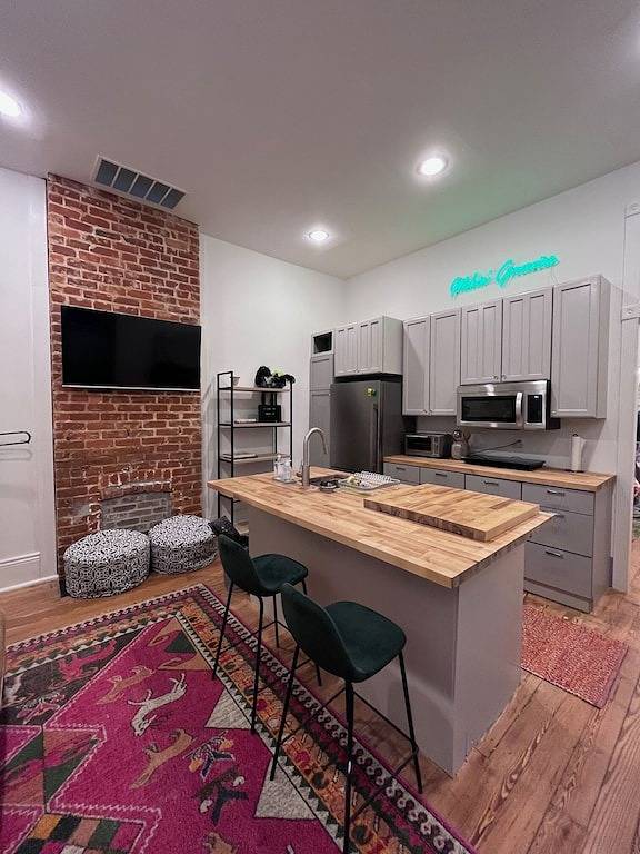 Welcome to the Jazznest! in Uptown, New Orleans