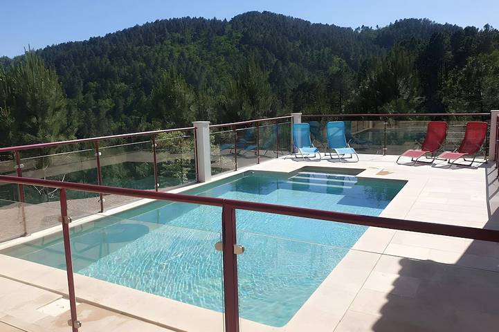 Villa pour 8 personnes, avec Terrasse et Jardin