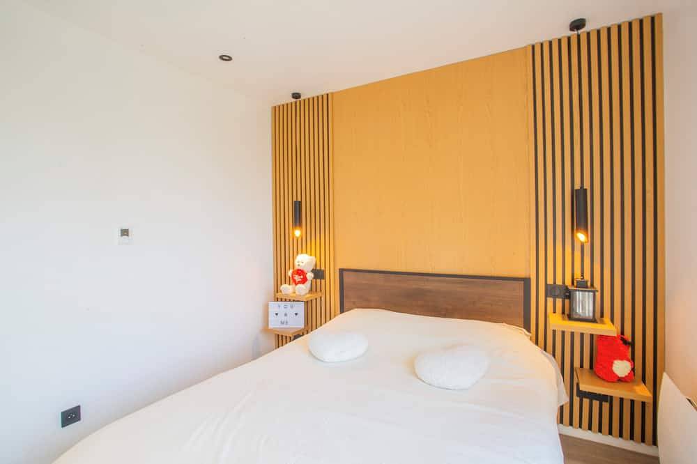 Apartamento entero, Romantic Loft with Jacuzzi & Terrace in Saint-Germain-lès-Corbeil, Essonne