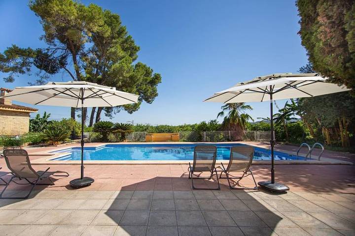 Casa rural para 13 personas, con Terraza y Jardín además de Piscina y Vistas en Monserrat - 3
