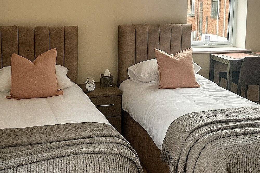 Entire apartment, New Cozy Modern Studios, Sleeps 2 in Bolton in Bolton, Greater Manchester