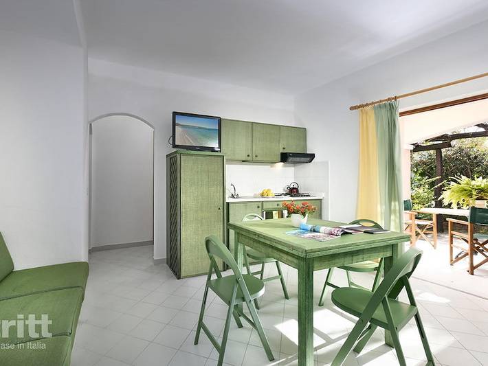 Ferienpark für 4 Personen, mit Balkon/Terrasse und Terrasse in Süditalien - 2