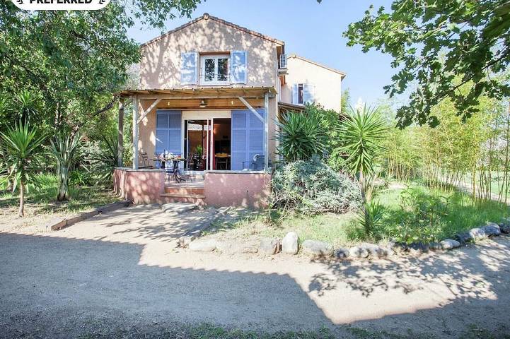 Holiday home for 6 people, with terrace and garden as well as pool, with pets - 1