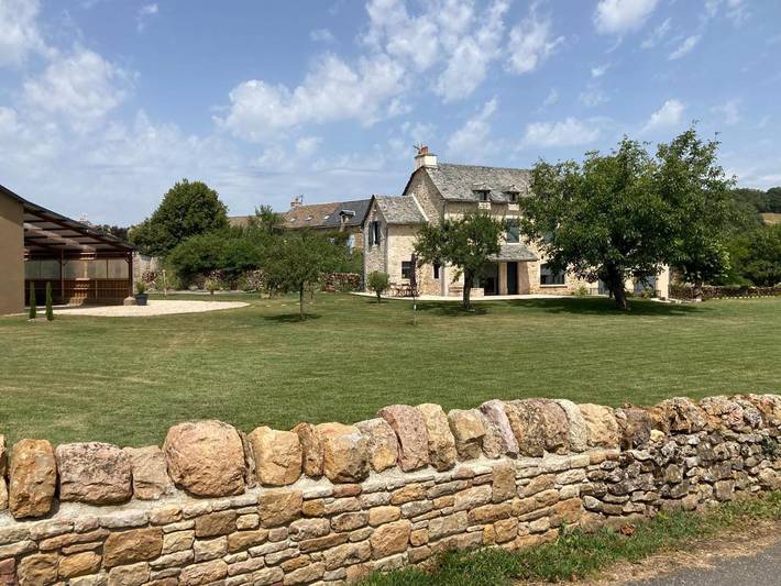 Location de vacances pour 7 personnes à Montrozier
