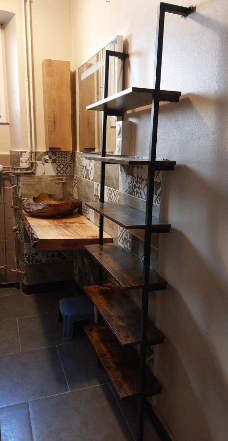 Location de vacances pour 7 personnes, avec jardin ainsi que vue et sauna à Allègre - 3