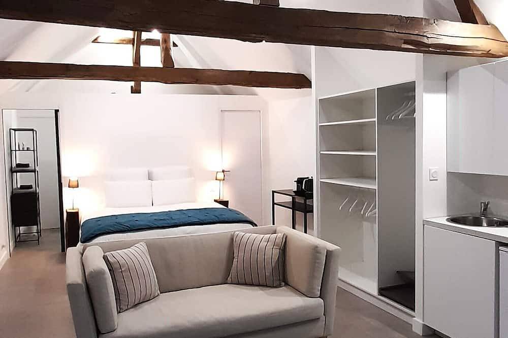 La Grange - Guest house in Anjou Bleu in Saint-Sauveur-de-Flée, Segré-en-Anjou-Bleu