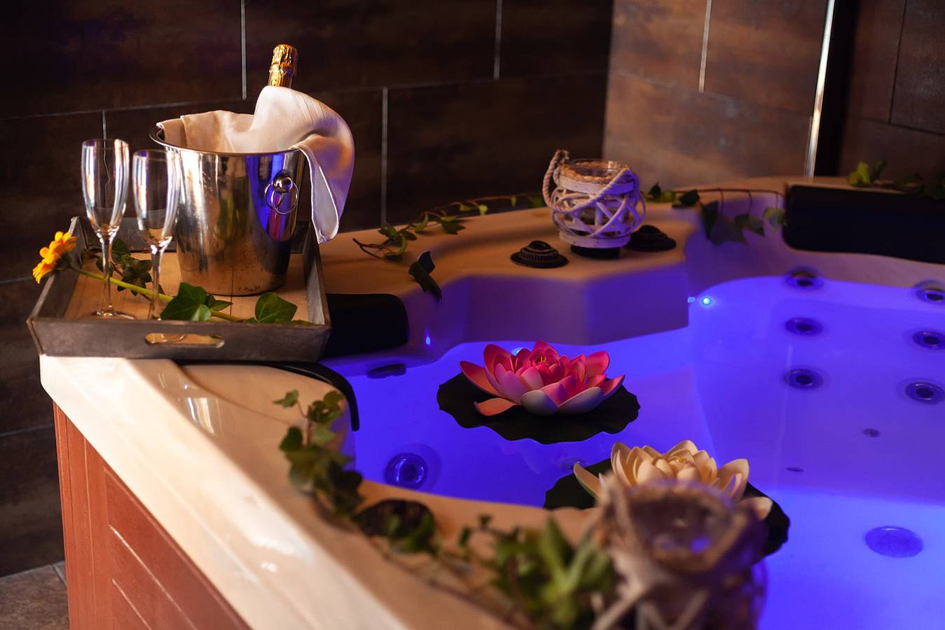 Charmantes Haus in Laroya + Whirlpool in Laroya, Almería Provinz