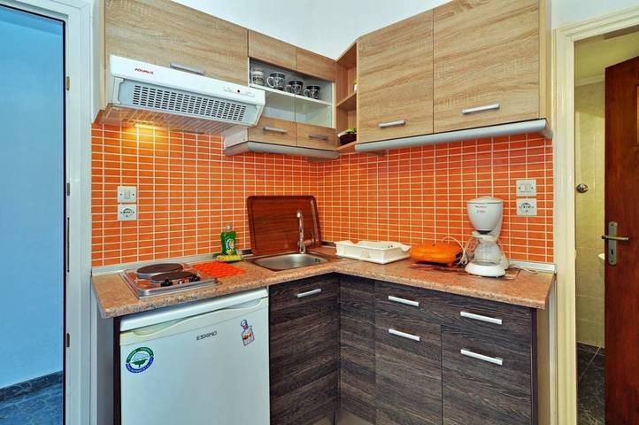 Location de vacances pour 2 personnes, avec jardin dans Adamas - 3