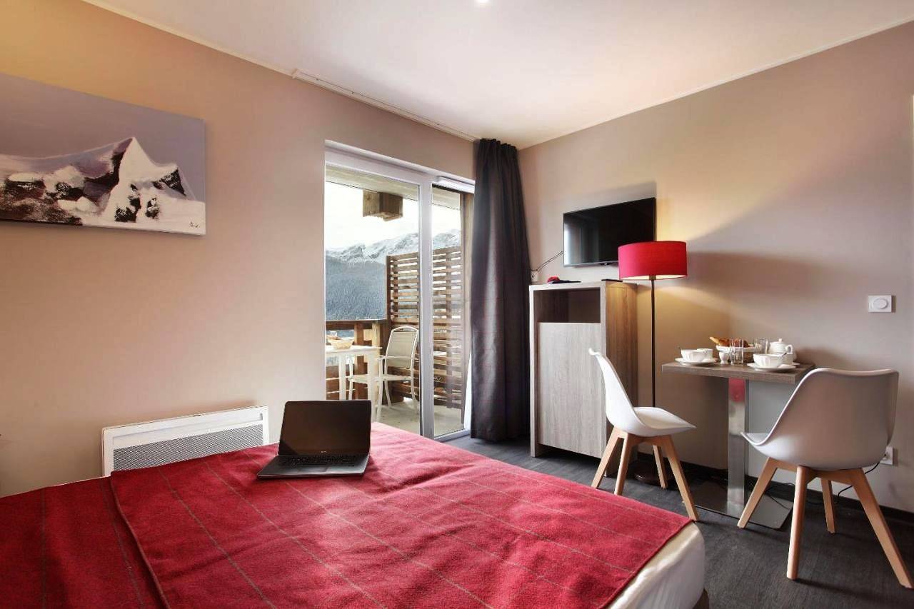 Studio Apartment in Pra-Loup (station de ski), Pra-Loup
