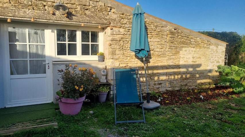 Gîte pour 3 personnes, avec jardin, animaux acceptés à Puyravault (Vendée)