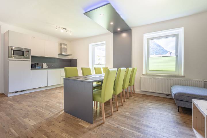 Ferienwohnung für 10 Personen, mit Balkon in Eisenerz