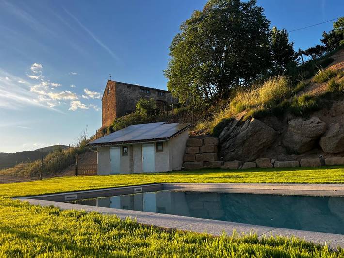 Apartamento para 28 personas, con Terraza y Jardín además de Piscina y Vistas en Lladurs