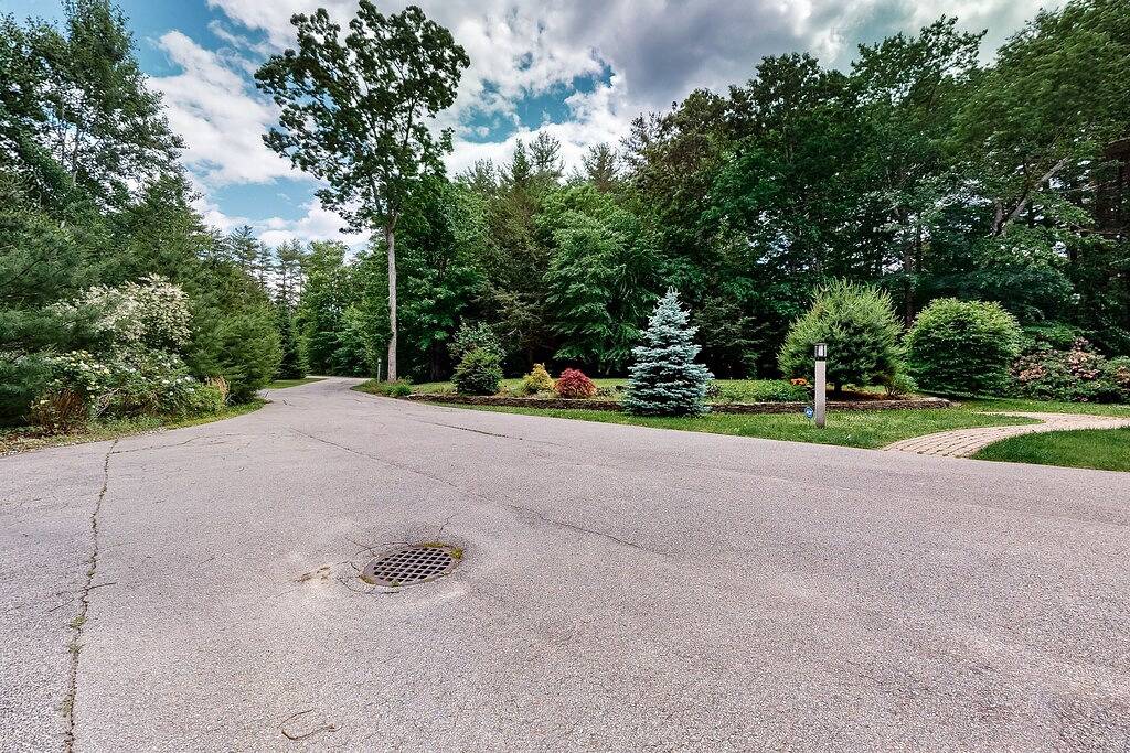 Ganze Wohnung, Riverfront, upstairs studio with fast Wifi & fireplace - dog-friendly in Ogunquit, York County