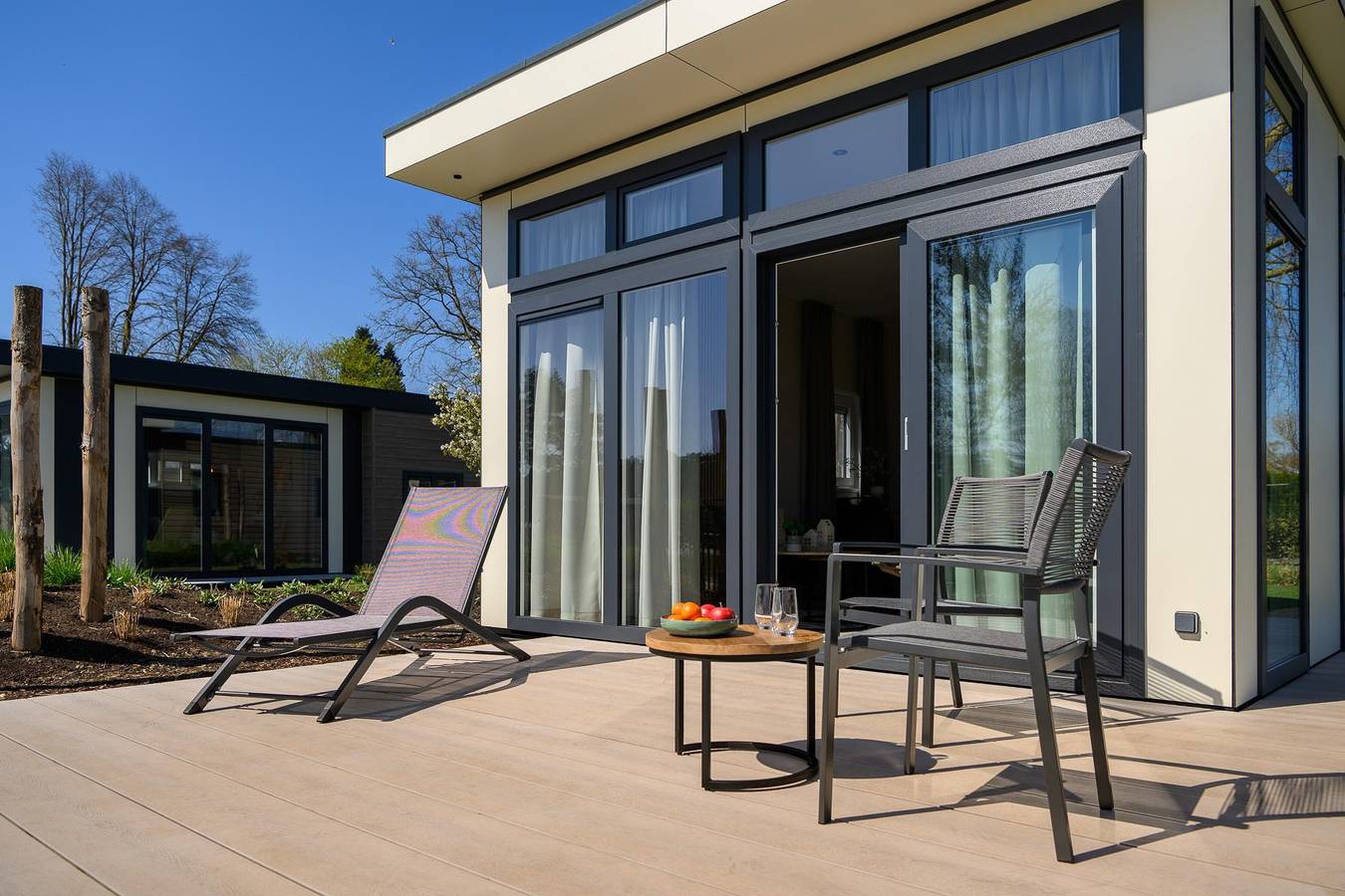 Modernes Chalet New Port mit Terrasse, 4 Personen in Brüggen, Niederrhein