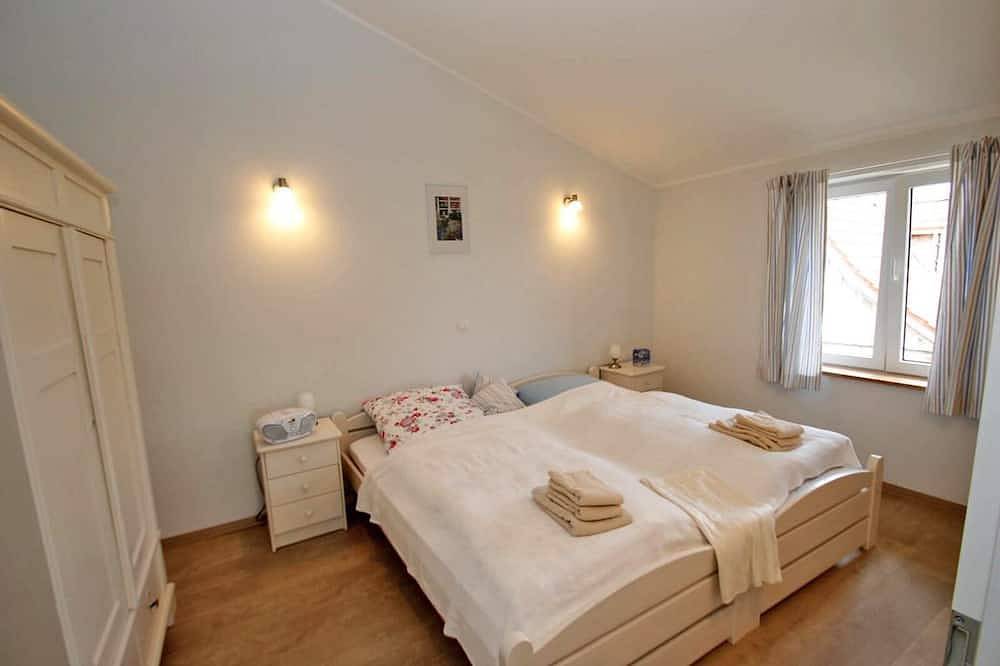 Ganze Wohnung, Frisch renovierte Ferienwohnung \"Dornröschen\" im modernen Landhausstil und märchenhafter Alleinlage, ideal geeignet für Paare, die Ihre Auszeit vom Alltag fernab des städtischen Trubels suchen in Scheggerott, Schleswig-Flensburg