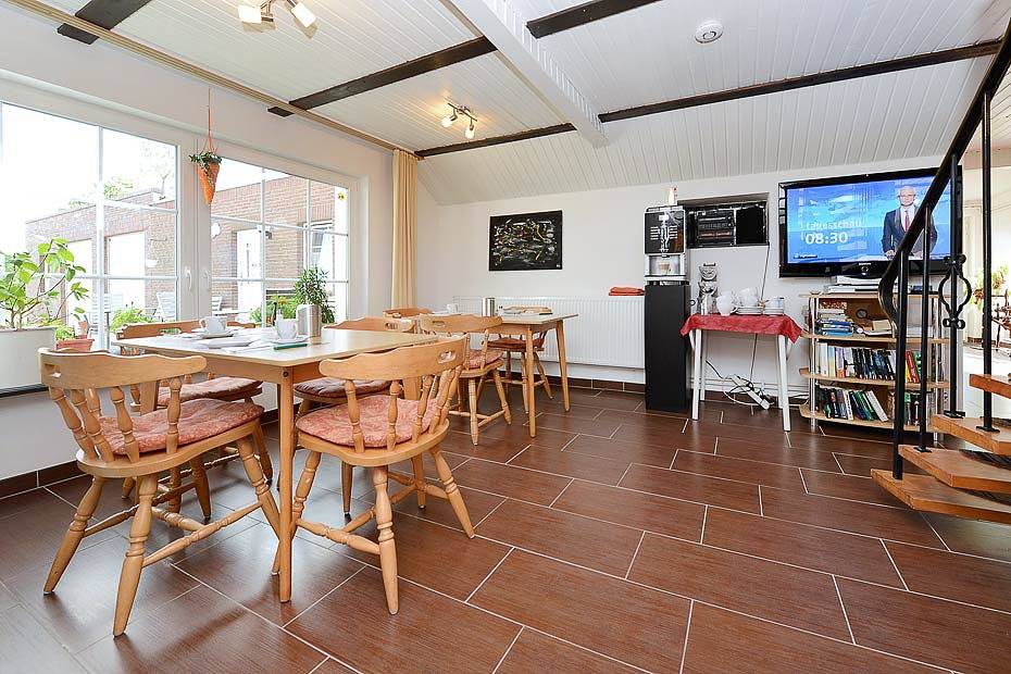 Pension Pradler - Doppelzimmer in Wittmund, Nordseeküste