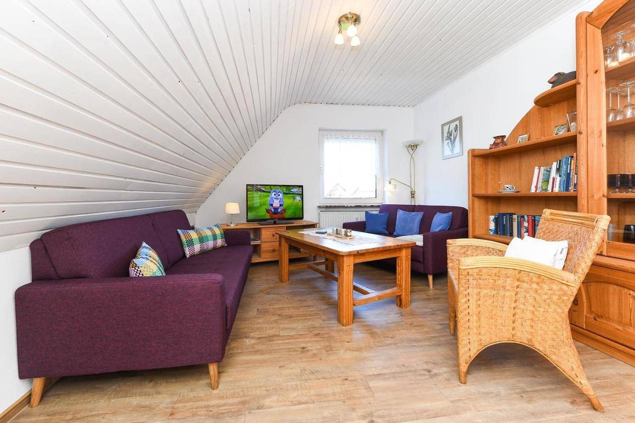Ganze Wohnung, Ferienwohnung im Haus Leemreize in Blomberg (Ostfriesland), Landkreis Wittmund