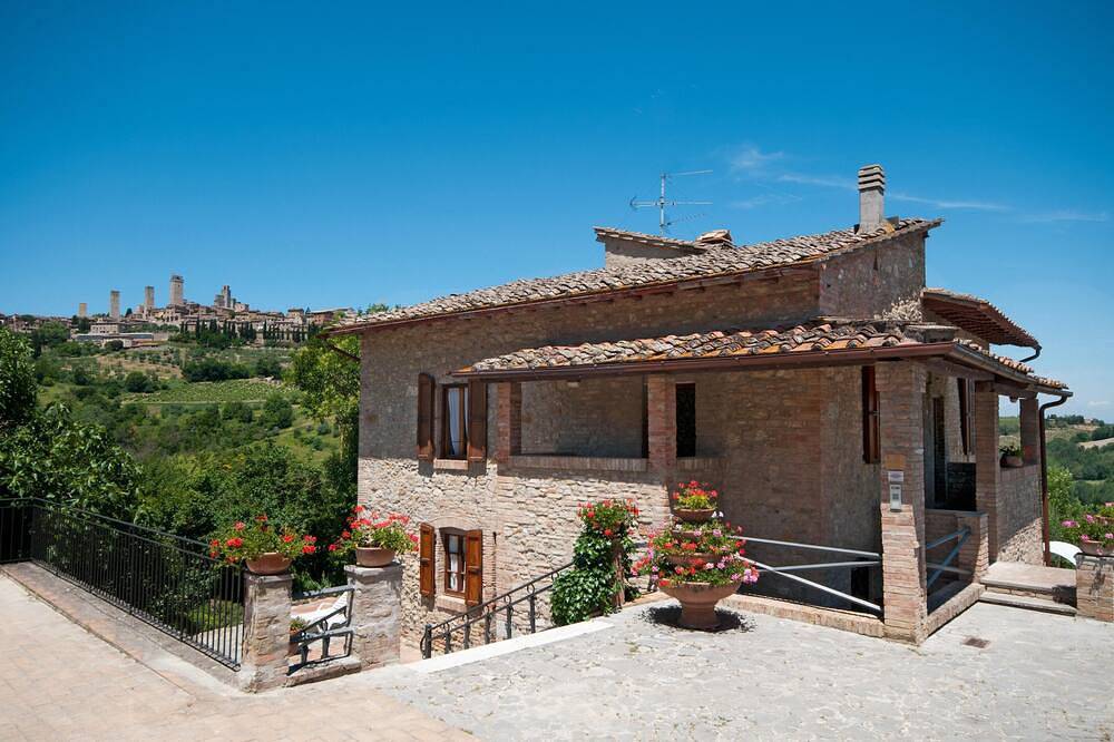 Villa per 9 Persone in San Gimignano, Via Francigena