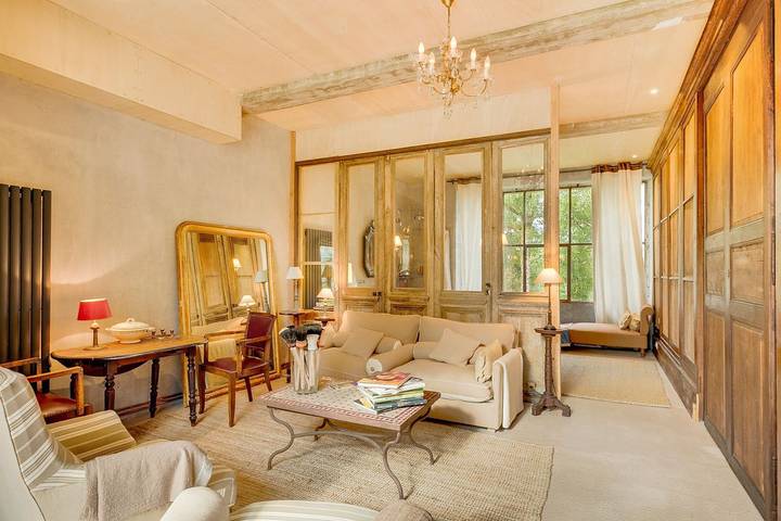 Gîte pour 24 personnes, avec jardin et terrasse, animaux acceptés à Ingrandes - 3