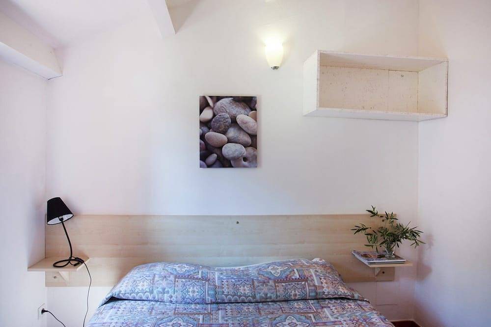 Holiday Home in Corsica by the Sea in Poggio-Mezzana, Corte region