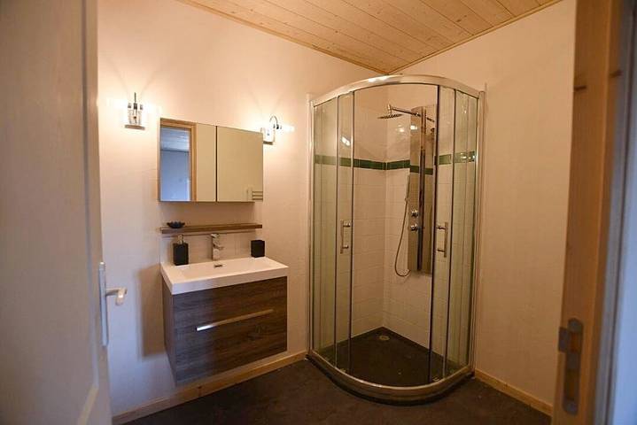 Chambre d’hôte pour 3 personnes, avec jardin et piscine dans l' Ain - 3