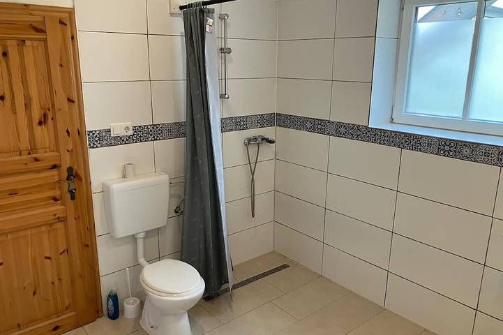 Ganze Wohnung, Studio-Apartment Ole Peerstall (Eg) - Appelbue: Urlaub im Storchendorf in Bergenhusen, Eider-Treene-Sorge