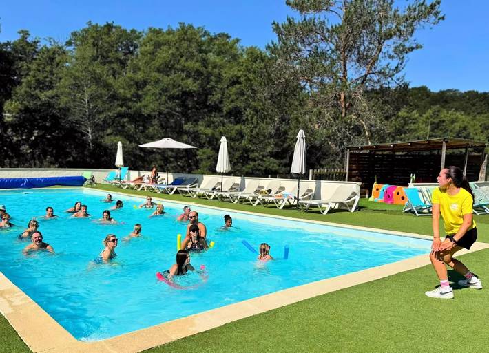 Camping voor 6 personen, met Terras en Zwembad in Lot