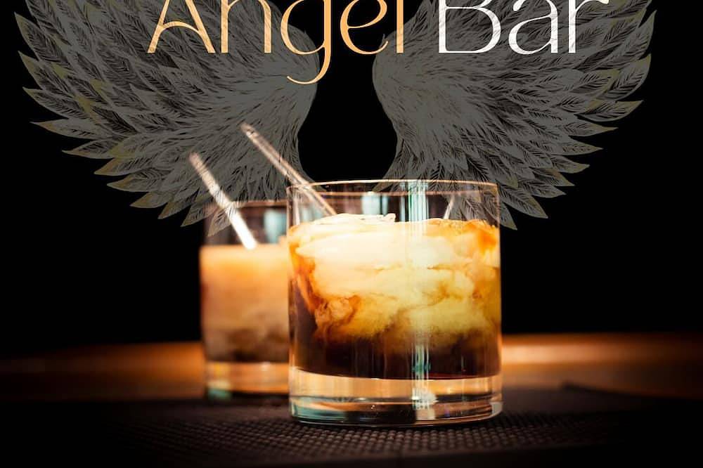 Entire apartment, 1 Bed Flat Close to the Station, River and Town & Free Parking in Reading, Berkshire