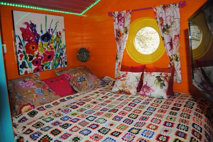 Camping pour 2 personnes, avec jardin ainsi que terrasse et piscine dans l' Aisne - 2