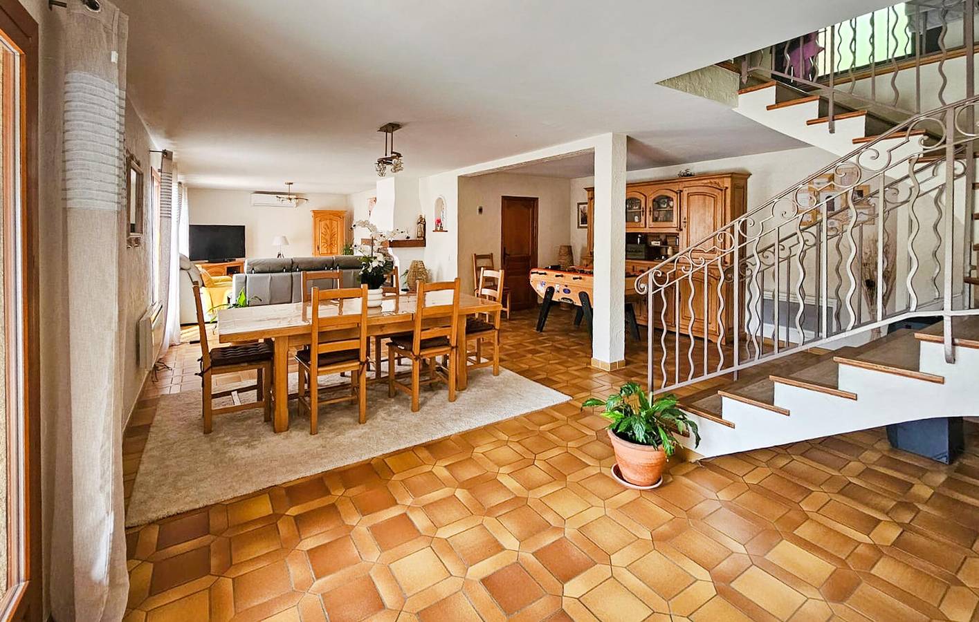 Charming Apartment with Pool & Terrace Near Cabris City Center in Peymeinade, Mediterranean Coast (France)