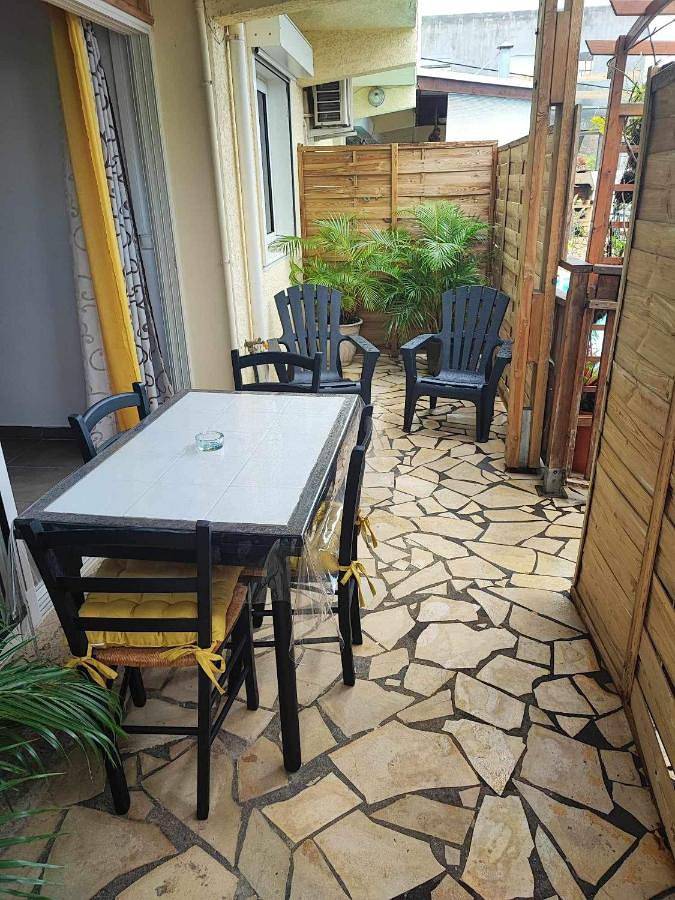 Location de vacances pour 7 personnes, avec piscine et jardin ainsi que vue et bassin pour enfant, adapté aux familles à Petite-Île - 3