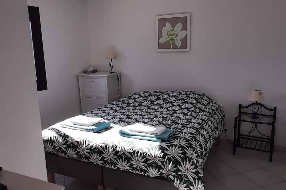 Quiet Provençal villa in a private domain in Les Arcs (Var), Draguignan region