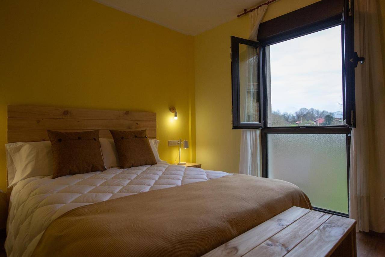 Budget Double Room in Cangas de Onís, Côte Cantabrique